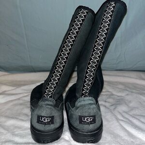 UGG Ultra Tall Tasman Braid Shearling Boots Women's Size 9